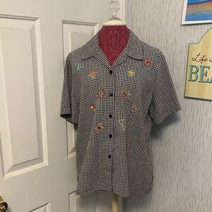 Floral Embroidered Checkered Napa Valley Button Down Size Large Blouse